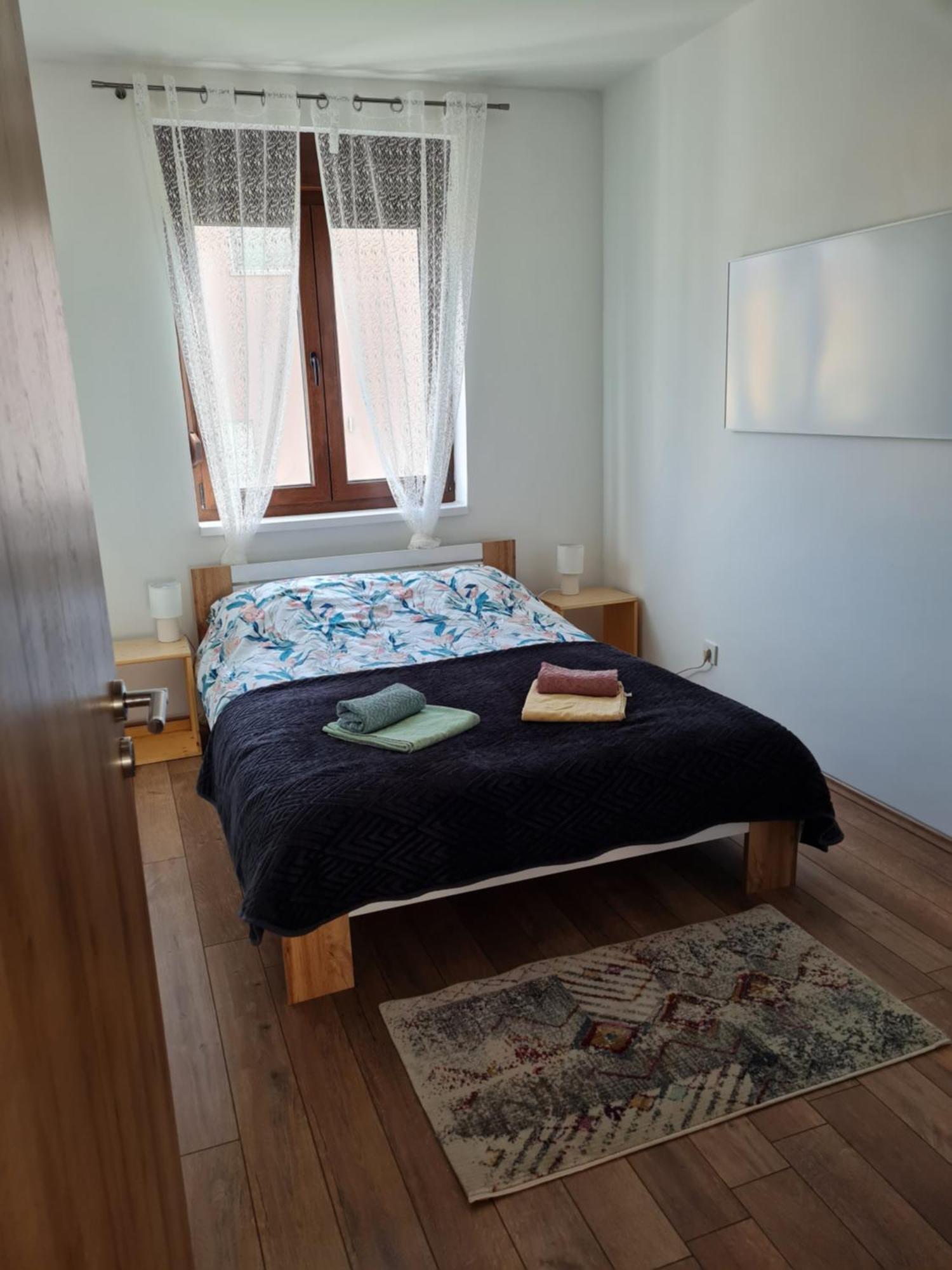 Old Town Road Apartment Karlovac Bagian luar foto