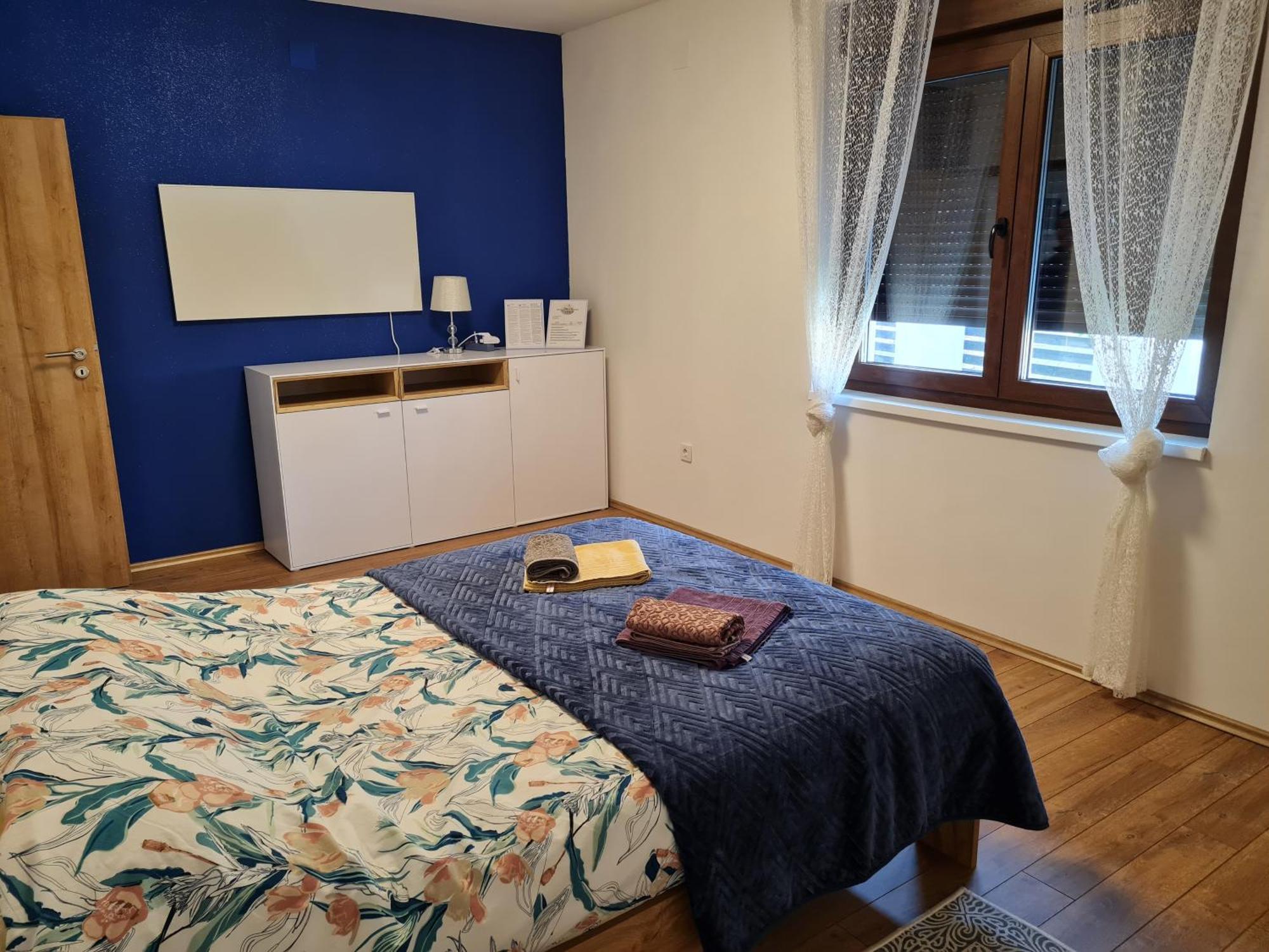 Old Town Road Apartment Karlovac Bagian luar foto